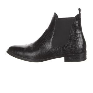 Freda Salvador Black Leather Chelsea Boots